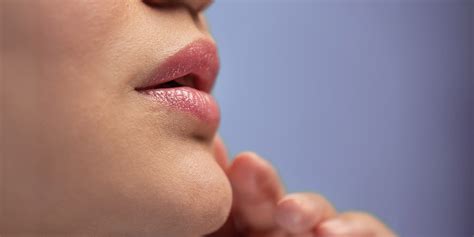dudak seğirmesi nasıl geçer